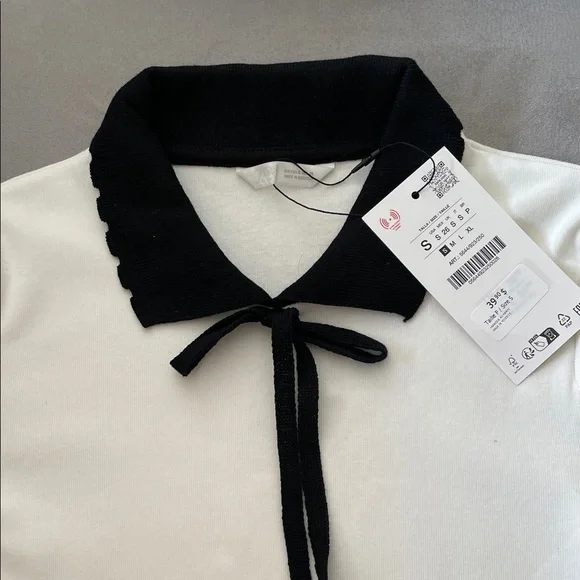 Zara Women's White Tee with Black Collar and Bow - Picture 3 of 6